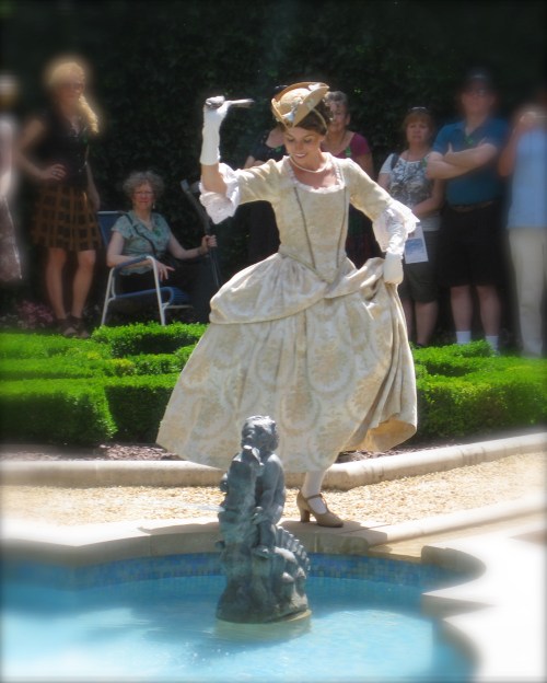 CarlyBaroqueStatue-1